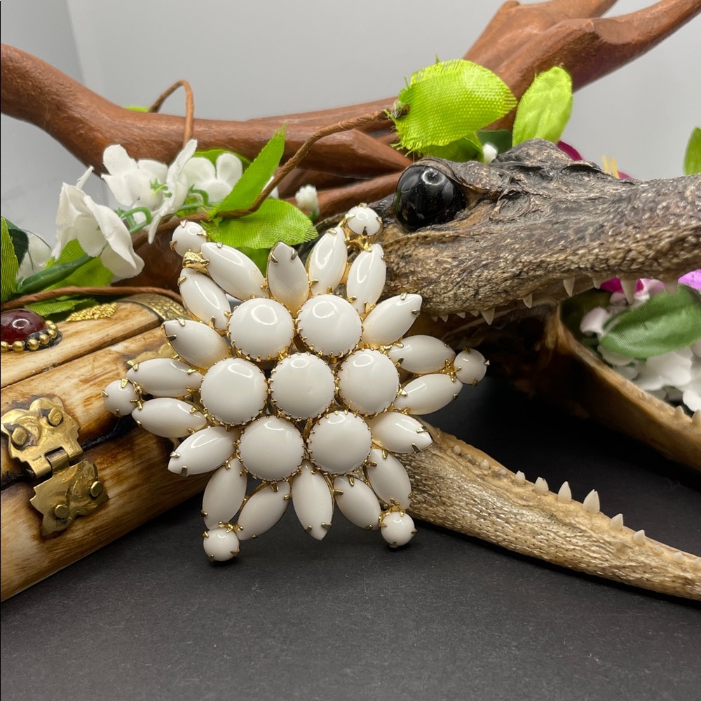 Milk glass brooch vintage